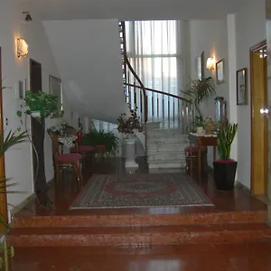 hotel-gioiella-depandance.emilia-romagnahotels.net/